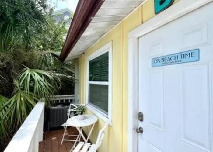2 Blocks To Beach: Walk To Restaurants & Bars-2br Clearwater Beach